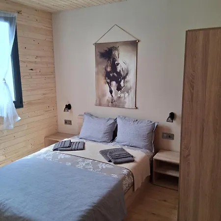 еко къщи градина Nyaraló